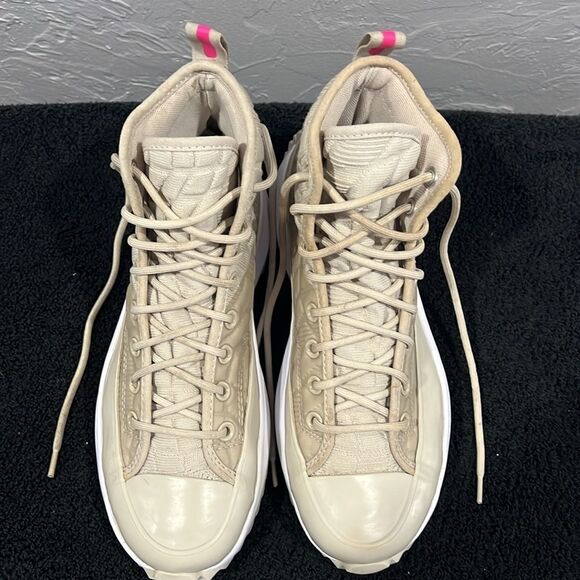 🔥 CONVERSE Run Star Hike Hi Digital Terrain Platform Special Edition -EXCELLENT - Picture 9 of 16